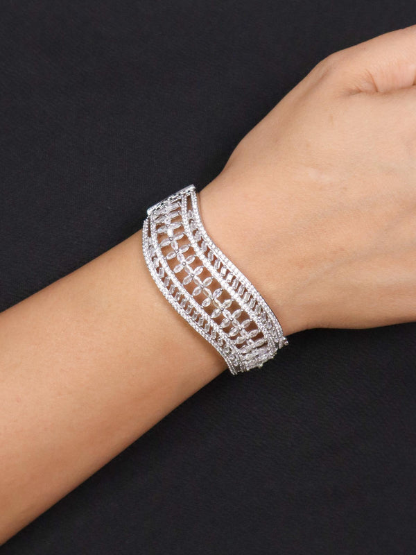 Girl wearing Curvy Broad Diamond Bracelet by Live Some India