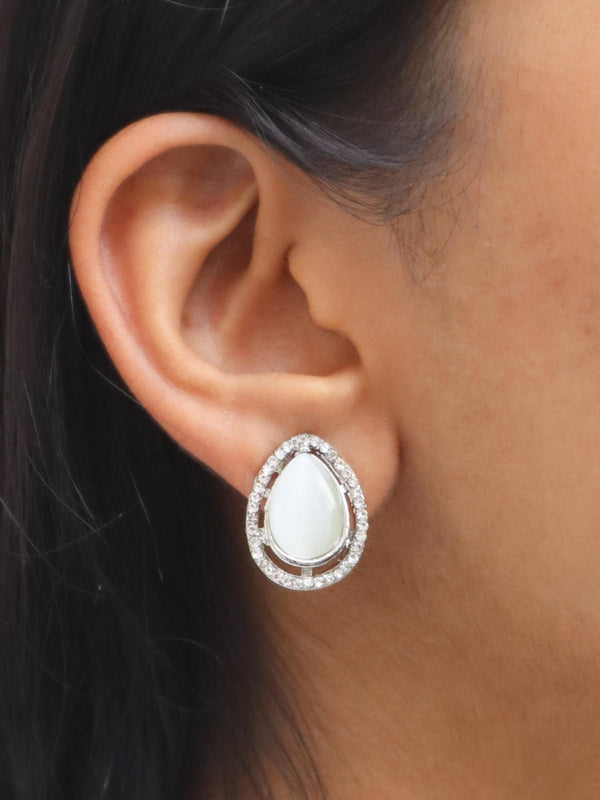 A closeup image of a girl wearing Diza MOP Earrings -1 by Live Some India 