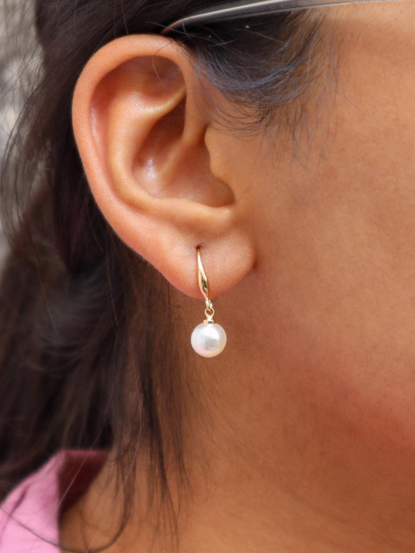 Round Dainty Pearl Drop Earrings